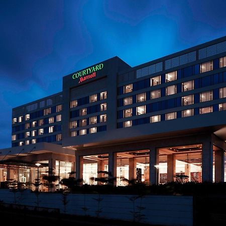 Courtyard By Marriott Pune Chākan Buitenkant foto